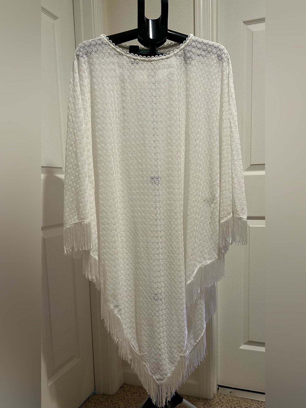 Melissa Odabash White Knit Fringe Poncho
